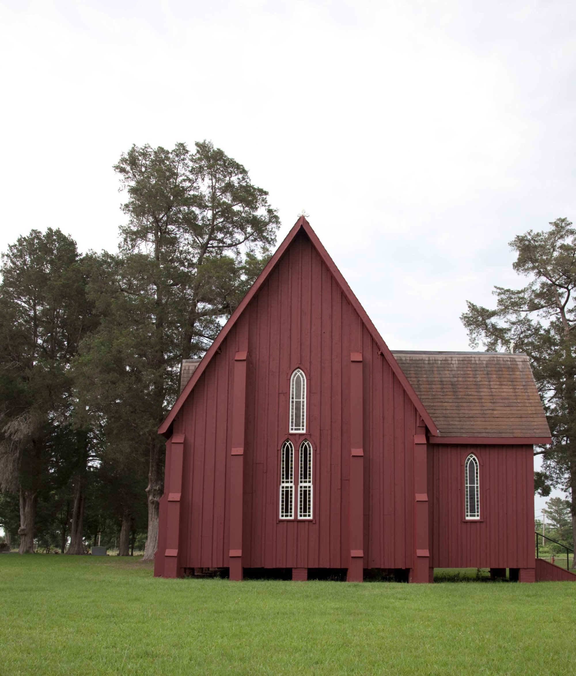 St. Andrew's Episcopal Church, Prairieville, Alabama. They say a picture's worth a thousand words. This one's worth about three.